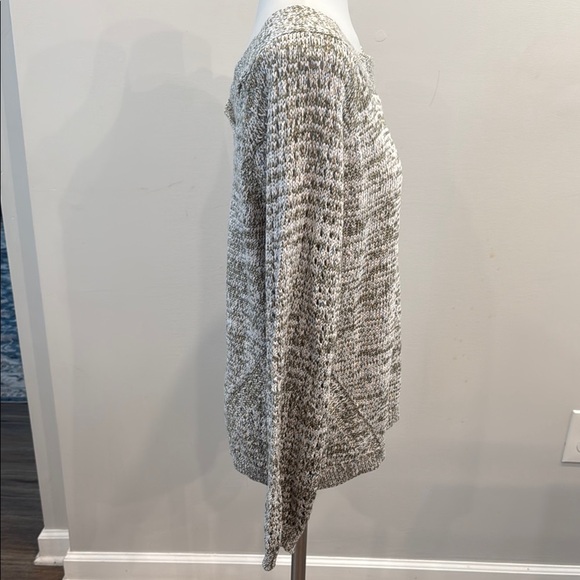 Heart N Crush Medium Women's Off-Shoulder Knit Sweater Green Gray - Picture 5 of 11